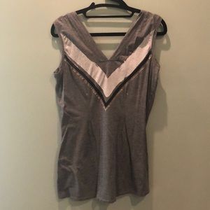 Kit and Ace V-Neck Tank | 8